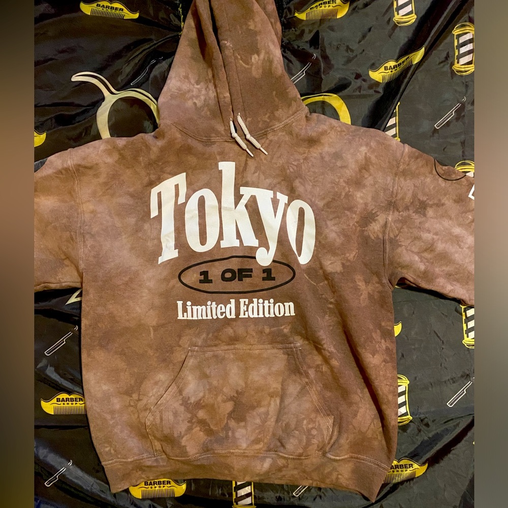 Men’s Hoodie Tokyo 1 of 1 GRAPHIC Hoodie